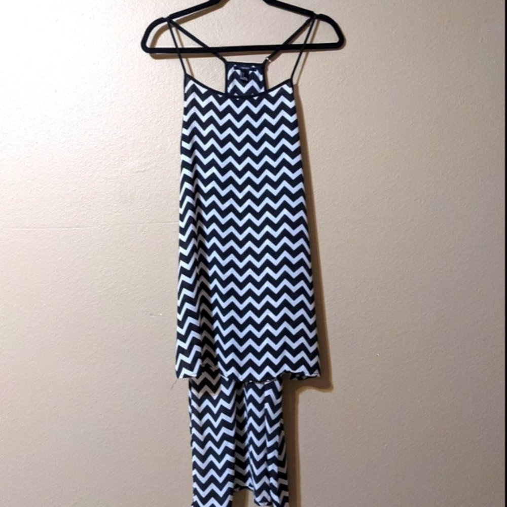 Black & White Chevron High Low Casual Dress